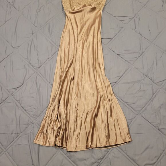 Blondie & Me By Linda Bernell Gold Evening Gown Size 9-10 Rayon & Acetate - Picture 11 of 12